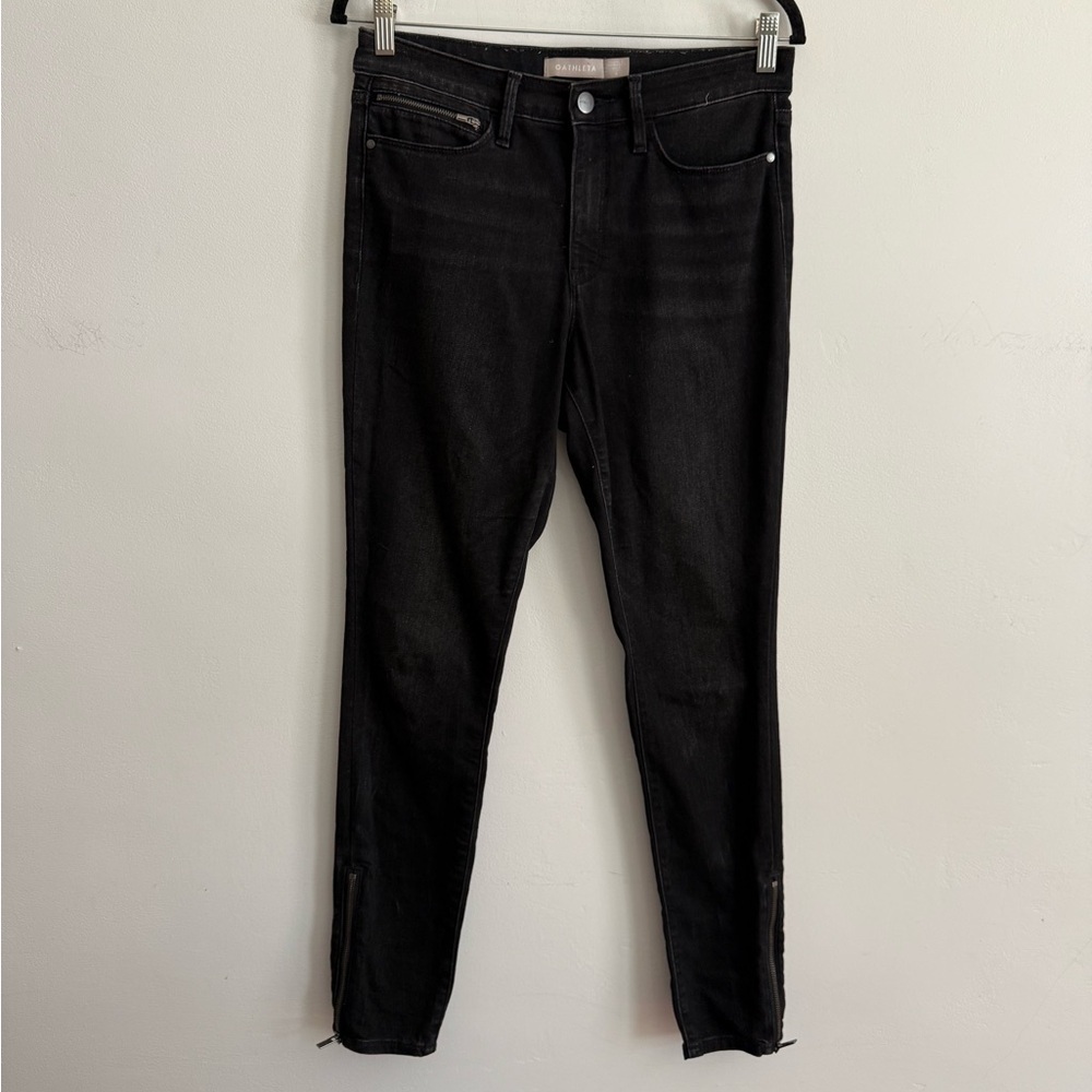 Athleta Black Whiskered Sculptek Skinny Jeans with Zipper Ankle – Size 6